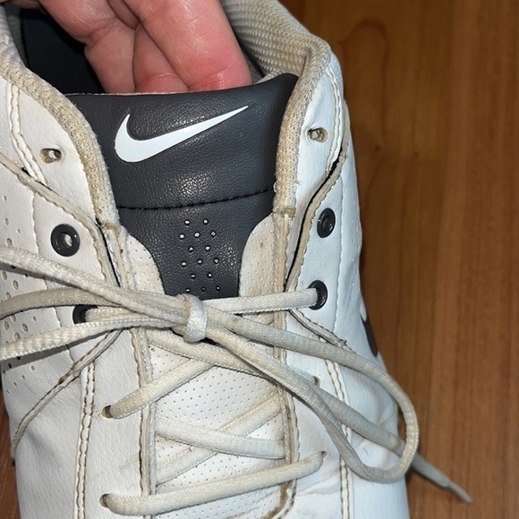 Nike men’s white and black golf shoes Size 11W main image 8